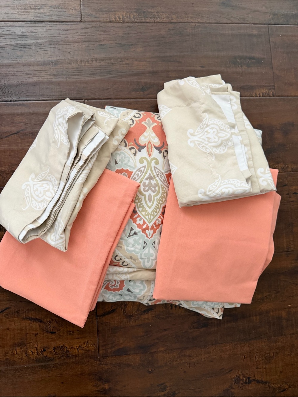 Coral and Beige Patterned King size Duvet with 2 Euro  cover Set